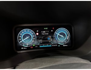 
										HYUNDAI KONA 100KW EV TECNO 2C full									