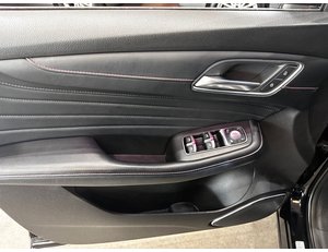 
										MG EHS 1.5T-GDI PHEV LUXURY full									