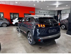 
										PEUGEOT 3008 HYBRID 225 E-EAT8 ALLURE PACK full									