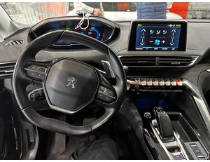 
										PEUGEOT 3008 HYBRID 225 E-EAT8 ALLURE PACK full									