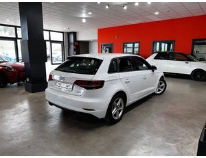 
										AUDI A3 1.5 TFSI 110KW (150CV) COD EVO full									