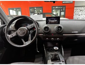 
										AUDI A3 1.5 TFSI 110KW (150CV) COD EVO full									