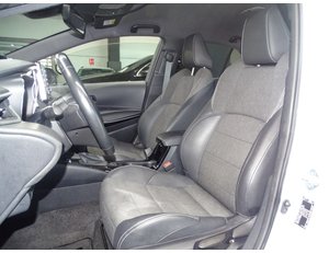 
										TOYOTA COROLLA 1.8 125H STYLE E-CVT full									