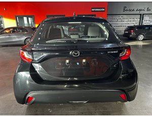 
										TOYOTA YARIS 1.5 120H ACTIVE PLUS ES EL MODELO MAZDA21.5CVT 116CV CENTRELINE full									