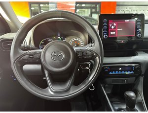 
										TOYOTA YARIS 1.5 120H ACTIVE PLUS ES EL MODELO MAZDA21.5CVT 116CV CENTRELINE full									