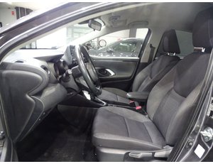 
										TOYOTA YARIS 1.5 120H STYLE full									