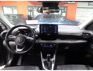 
										TOYOTA YARIS 1.5 120H STYLE full									