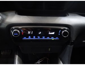 
										TOYOTA YARIS 1.5 120H STYLE full									