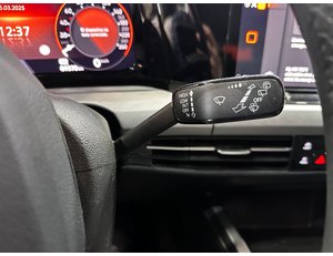 
										VOLKSWAGEN GOLF LIFE 1.0 ETSI 81KW (110CV) DSG full									