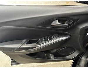
										OPEL GRANDLAND 1.6 TURBO PHEV ULTIMATE AUTO 165KW-225CV full									