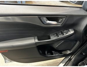 
										FORD KUGA TITANIUM 2.5 DURATEC FHEV 140KW AUTO full									