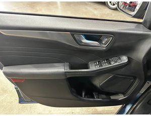 
										FORD KUGA TITANIUM 2.5 DURATEC FHEV 140KW AUTO full									