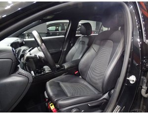 
										MERCEDES BENZ CLASE A MERCEDES A 180 D full									