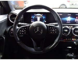 
										MERCEDES BENZ CLASE A MERCEDES A 180 D full									