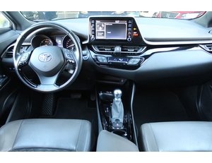 
										TOYOTA C-HR 2.0 180H ADVANCE full									