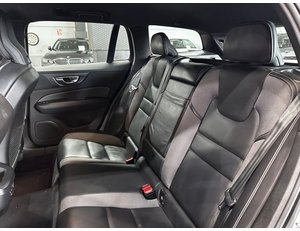 
										VOLVO V60 2.0 B4 (G) R-DESIGN AUTO full									