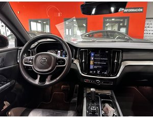 
										VOLVO V60 2.0 B4 (G) R-DESIGN AUTO full									