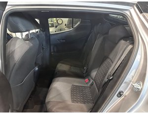 
										TOYOTA C-HR 2.0 180H ADVANCE full									