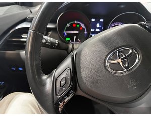 
										TOYOTA C-HR 2.0 180H ADVANCE full									
