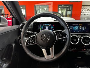 
										MERCEDES BENZ CLASE A MERCEDES A 250 E full									