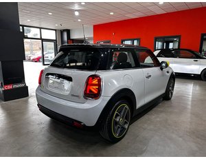 
										MINI MINI COOPER SE full									