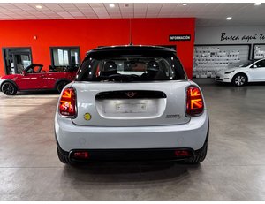 
										MINI MINI COOPER SE full									