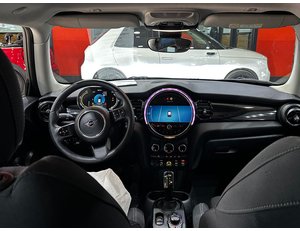 
										MINI MINI COOPER SE full									