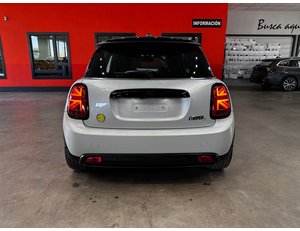 
										MINI MINI COOPER SE full									