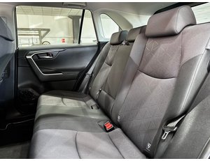 
										TOYOTA RAV4 2.5L 220H BUSINESS full									