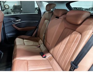 
										AUDI E-TRON 50 QUATTRO full									