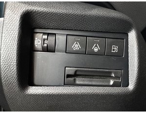
										CITROEN C5 AIRCROSS 180 E-EAT8 C SERIES full									