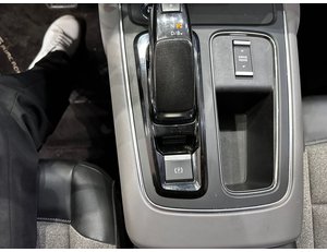 
										CITROEN C5 AIRCROSS 180 E-EAT8 C SERIES full									