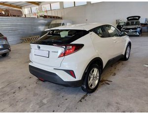 
										TOYOTA C-HR 1.8 125H ACTIVE full									