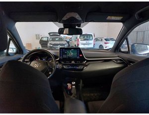 
										TOYOTA C-HR 1.8 125H ACTIVE full									