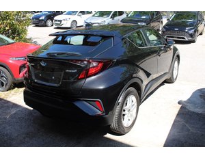 
										TOYOTA C-HR 1.8 125H ACTIVE full									