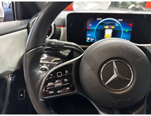 
										MERCEDES BENZ CLASE A MERCEDES SEDAN A 180 D full									