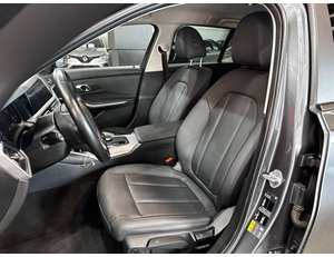 
										BMW SERIE 3 330E full									
