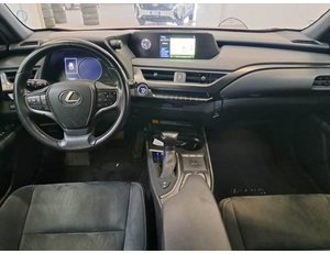 
										LEXUS UX 2.0 250H BUSINESS full									