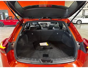 
										LEXUS UX 2.0 250H BUSINESS full									
