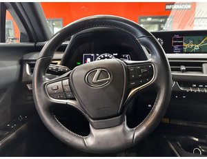 
										LEXUS UX 2.0 250H BUSINESS full									