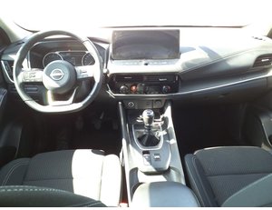 
										NISSAN QASHQAI DIG-T 103KW (140CV) MHEV 4X2 TEKNA full									
