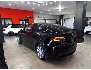 
										TESLA MODEL Y GRAN AUTONOMIA 4WD full									