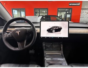 
										TESLA MODEL Y GRAN AUTONOMIA 4WD full									