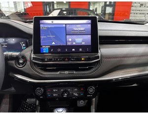 
										JEEP COMPASS 4XE 1.3 PHEV 177KW TRAILHAWK AT AWD full									