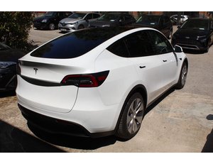 
										TESLA MODEL Y TRACCION TRASERA RWD full									