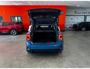 
										MINI COUNTRYMAN COOPER S E ALL4 full									