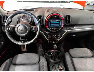 
										MINI COUNTRYMAN COOPER S E ALL4 full									