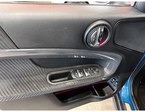
										MINI COUNTRYMAN COOPER S E ALL4 full									