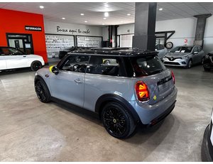 
										MINI MINI COOPER SE full									