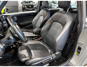 
										MINI MINI COOPER SE full									